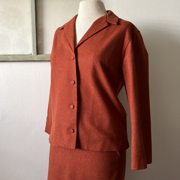 Vintage Evan Picone Two Piece Suit Pumpkin/Rust Jacket & Skirt circa 1950’s Sz S - Picture 4 of 17